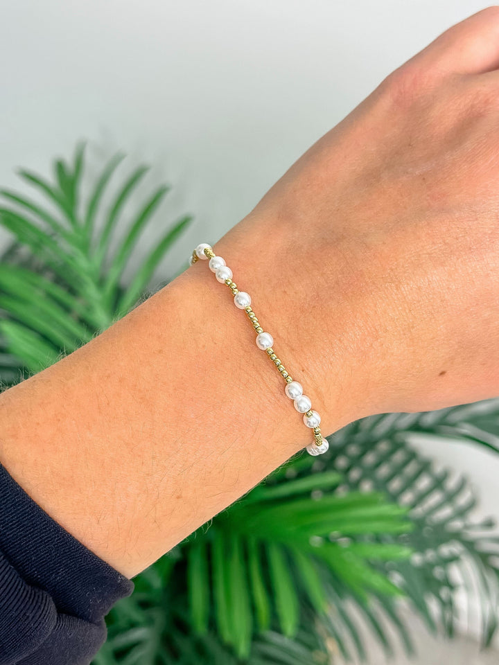 Gold Plated Pearl Stretch Bracelet