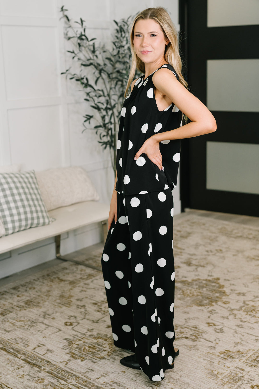 Pristine Condition Top and Bottom Polka Dot Set - 6/5
