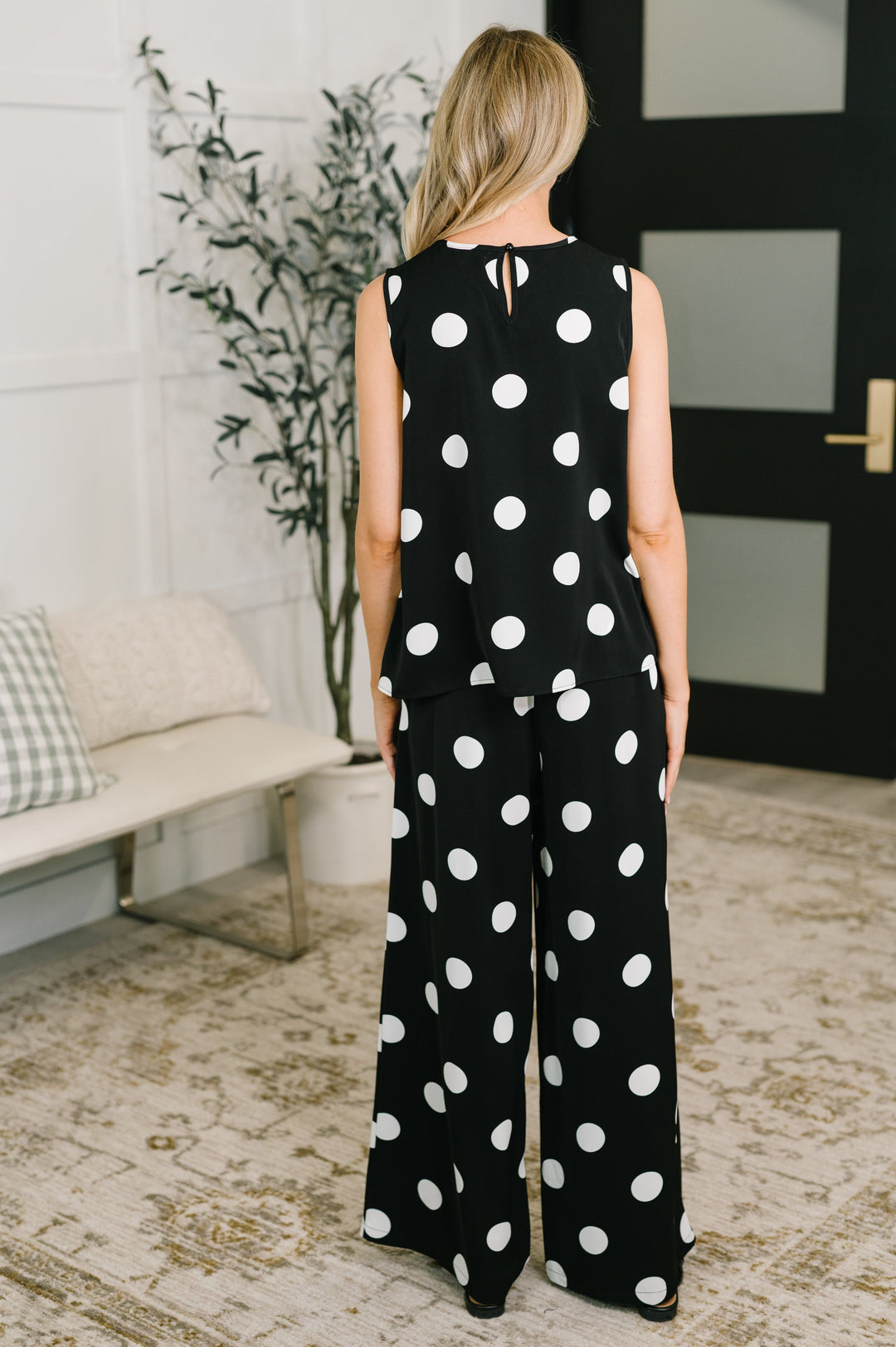 Pristine Condition Top and Bottom Polka Dot Set - 6/5