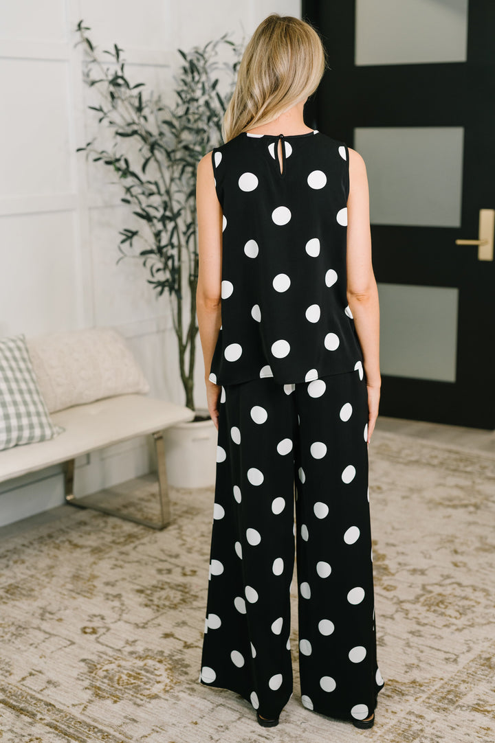 Pristine Condition Top and Bottom Polka Dot Set - 6/5