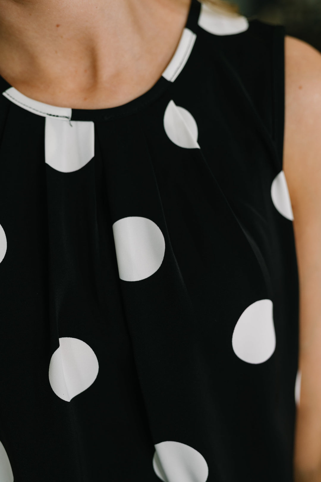 Pristine Condition Top and Bottom Polka Dot Set - 6/5