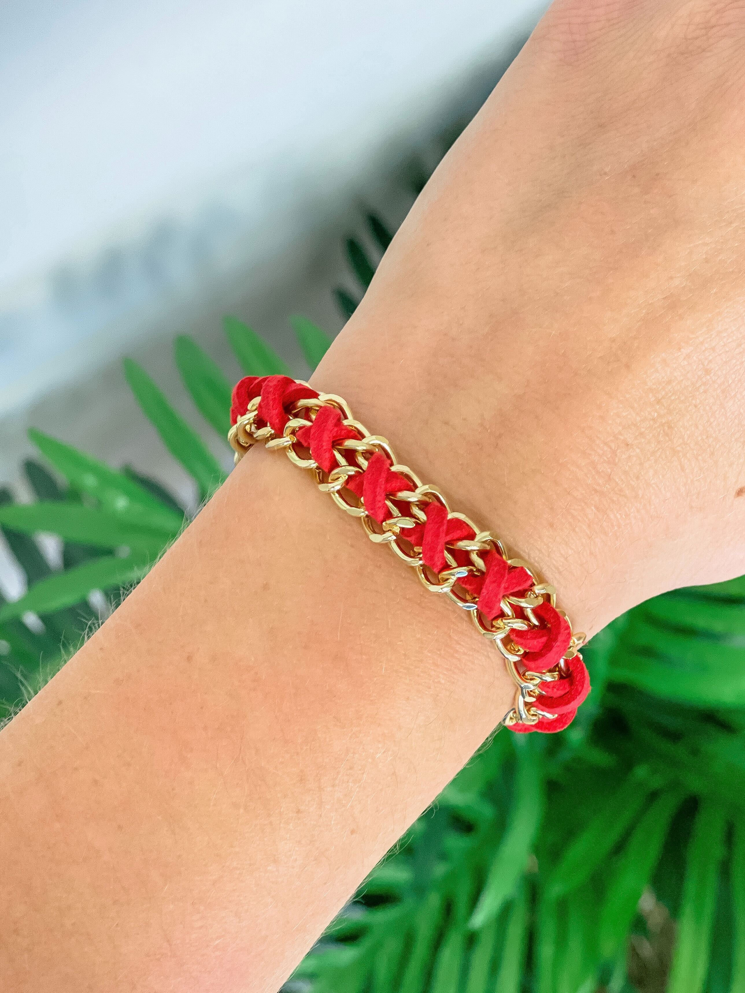 Amazon.com: la luen 3PCS Red Rose Flower Necklace Earrings Bracelet Set,18  Gold Vintage Long Flower Dangle Jewelry For Women (Retro Gold - Red Rose):  Clothing, Shoes & Jewelry