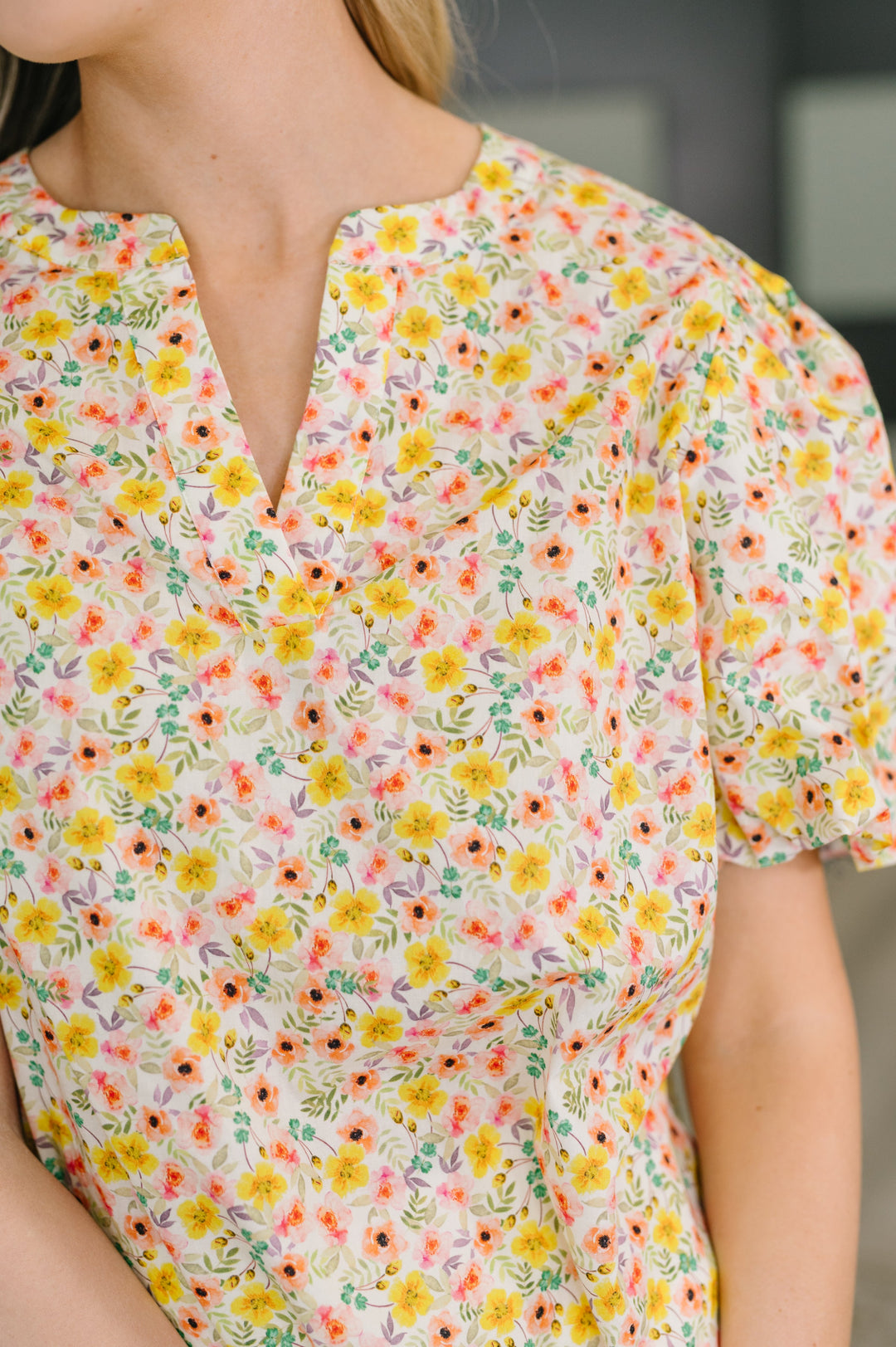Seven Days a Week Balloon Sleeve Blouse - 3/31