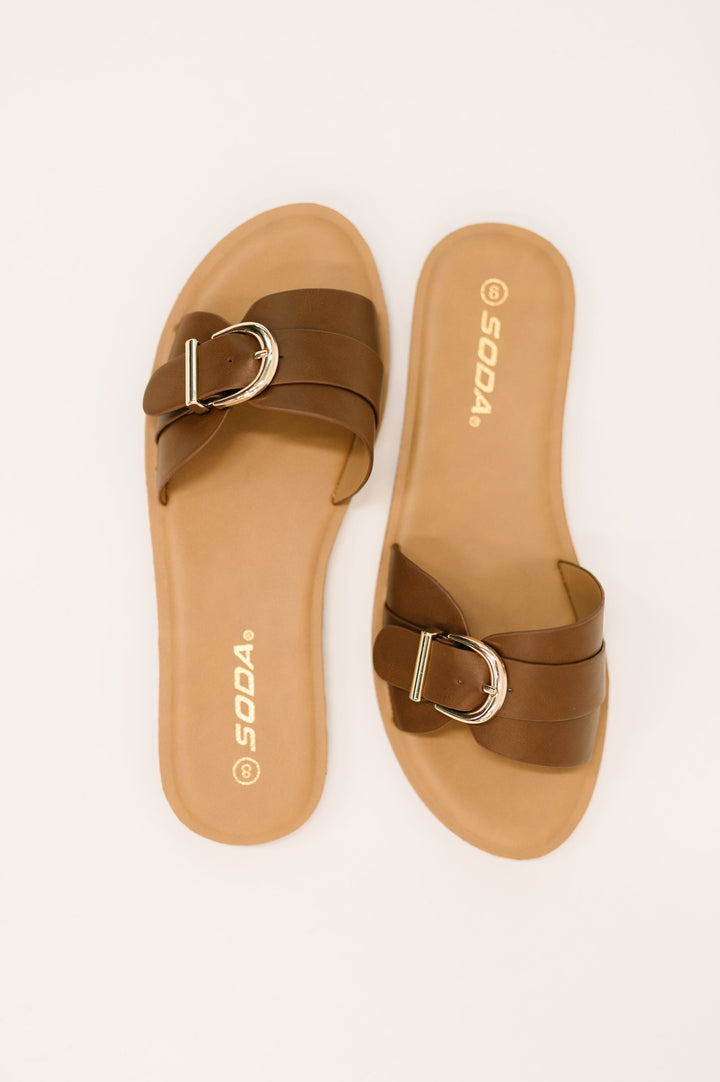 Siran Dark Tank Slip on Sandals - 7/16