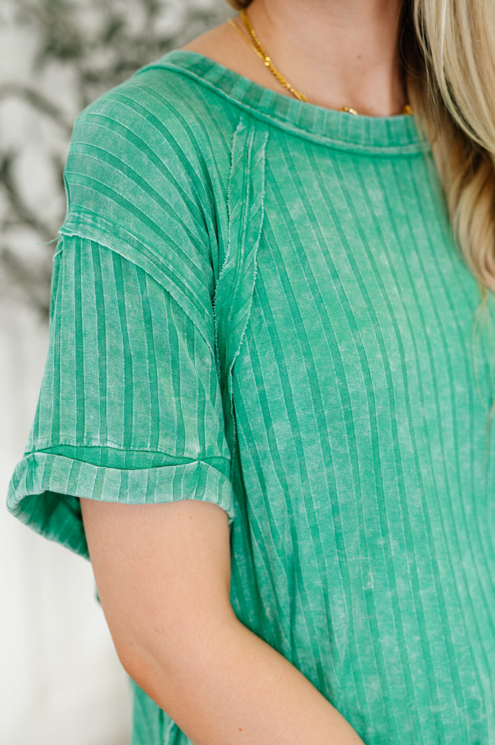 Sunday's Bestie Mineral Wash Top in Kelly Green - 4/23