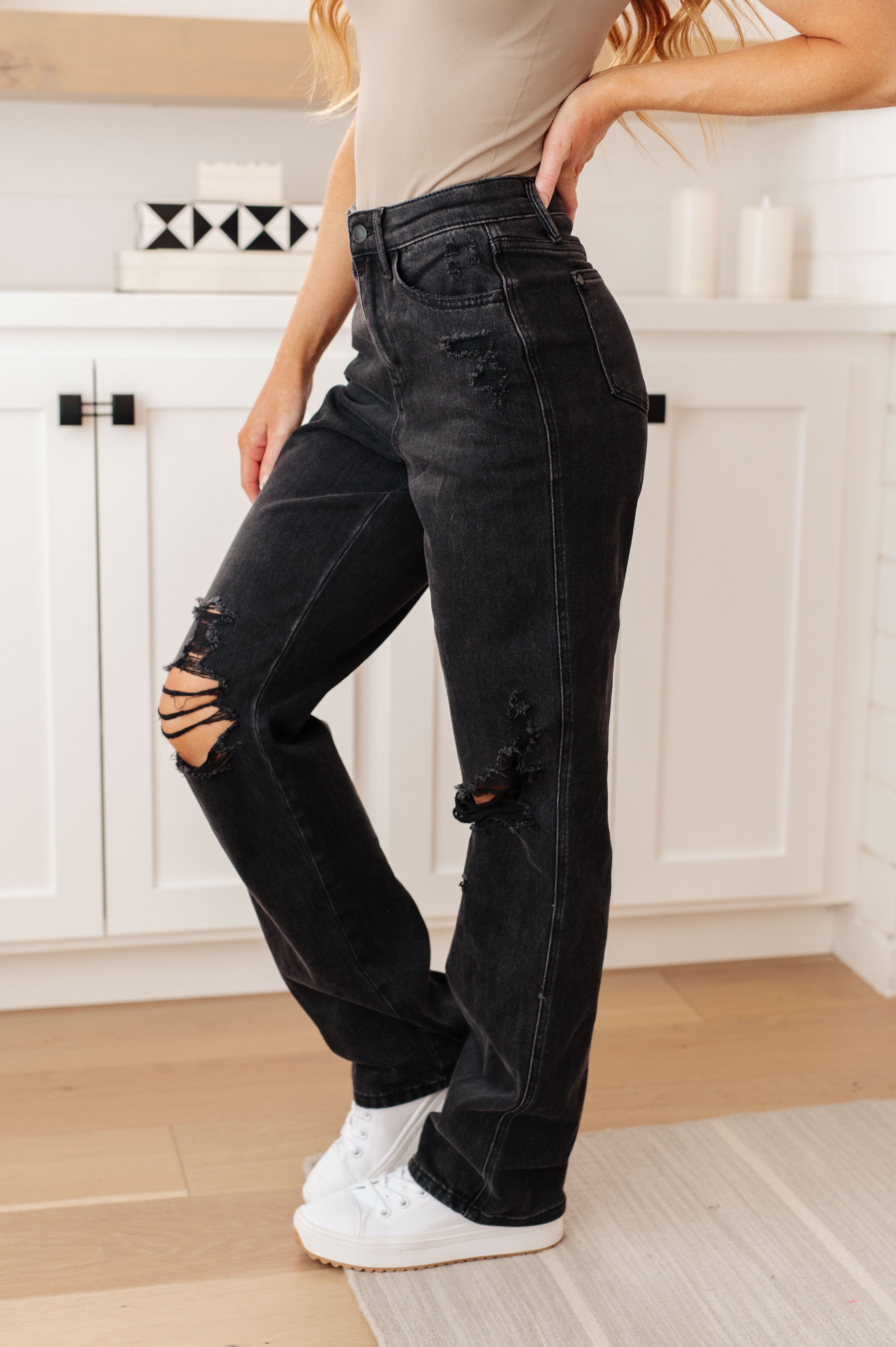 Susannah High Rise Rigid Magic 90's Distressed Straight Jeans in Black by Judy Blue