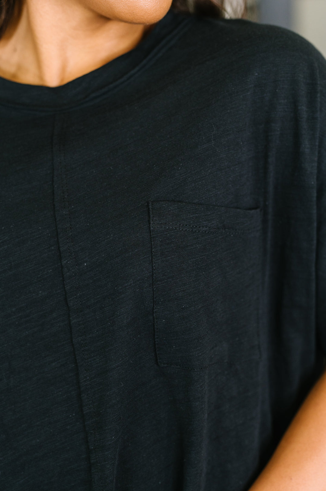 The Layback Relaxed Basic Tee in Black - 7/24