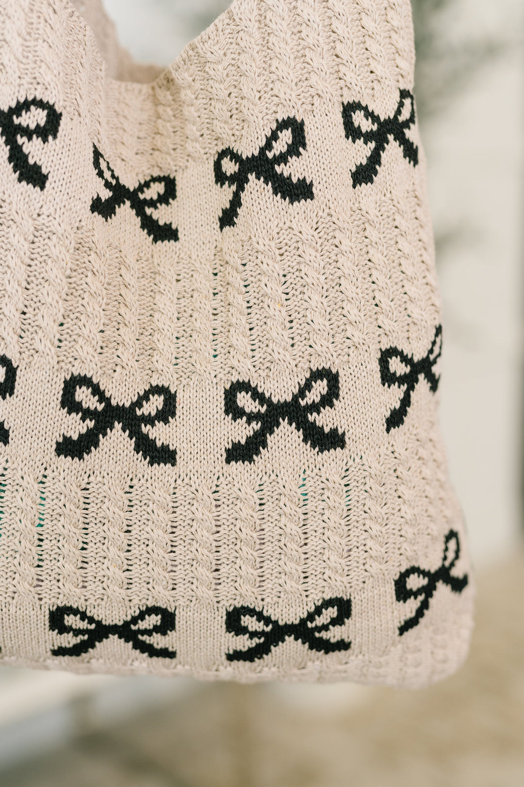 Topped With a Bow Knit Tote Bag - 7/7