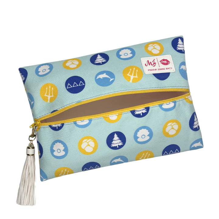 Delta Delta Delta by Makeup Junkie (Ships in 5-6 Weeks)