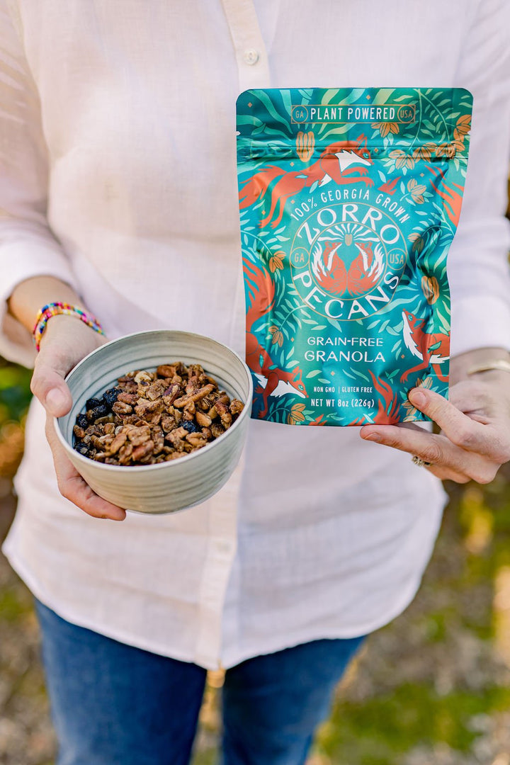 Pecan, Granola &amp; Blueberry Snack Mix Zorro Pecans
