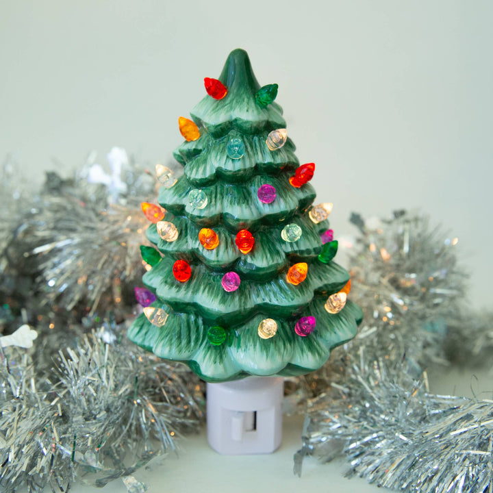 Vintage Christmas Tree Night Light - Green