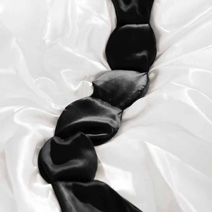 Silk Weighted Sleep Mask - Noir by nodpod