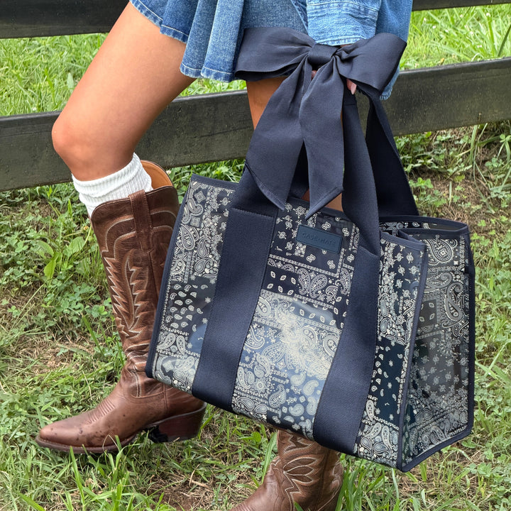 Jelly Tote &amp; Phone Pouch - Navy Bandana by Case-Mate