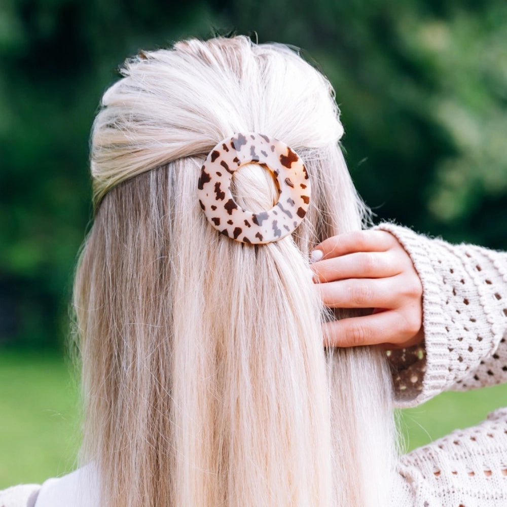 Small Teleties Flat Open Circle Clip - Blonde Tortoise (Ships Next Week)
