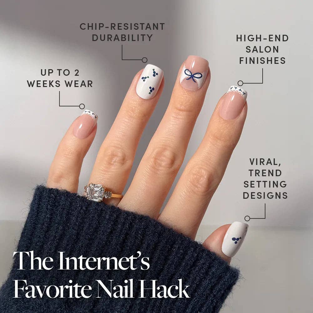 Press-On Glamnetic Nails - Blue A Kiss