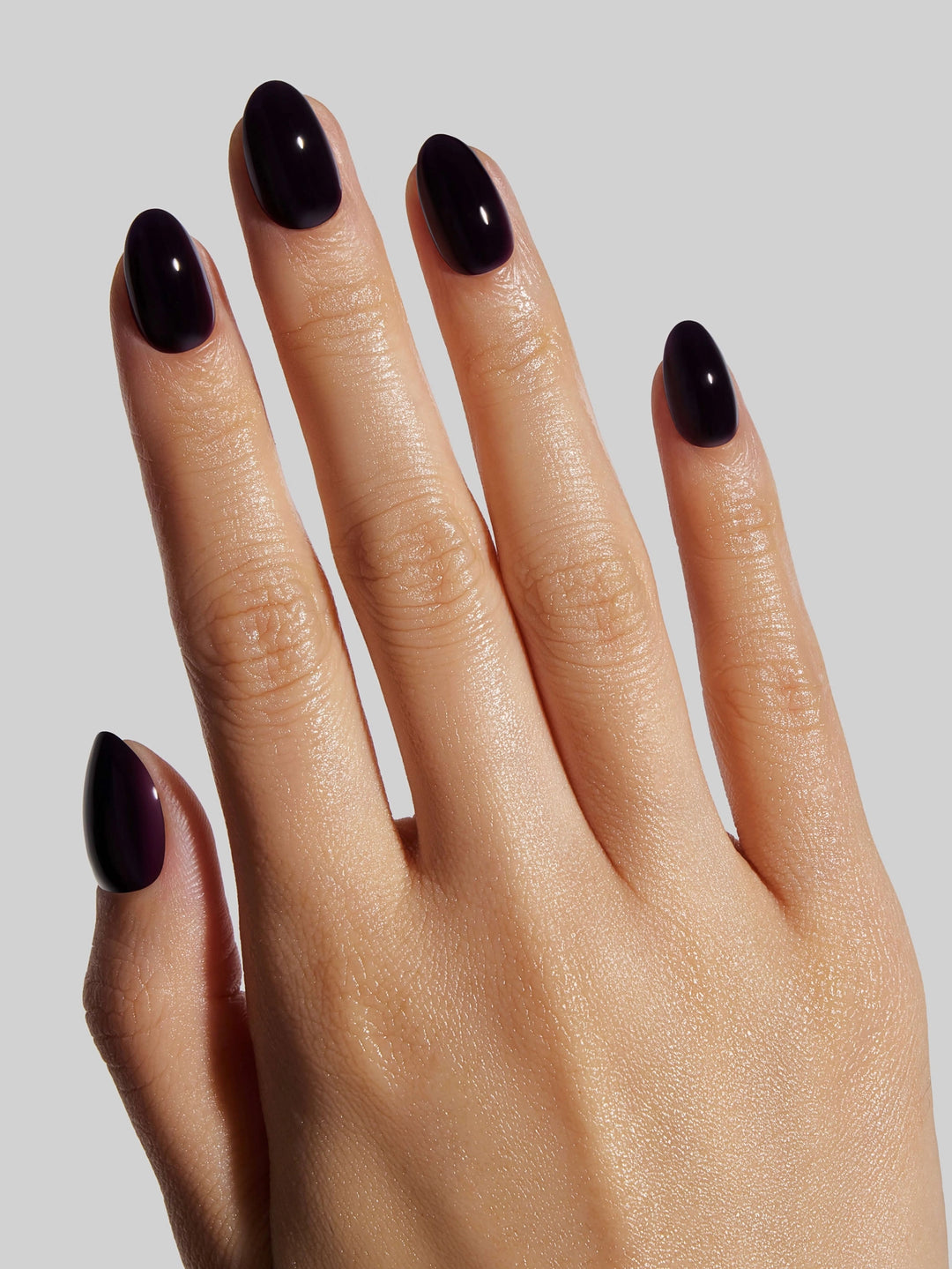 Dark After (Extra Short Almond) Press-On Nails by Celebritips