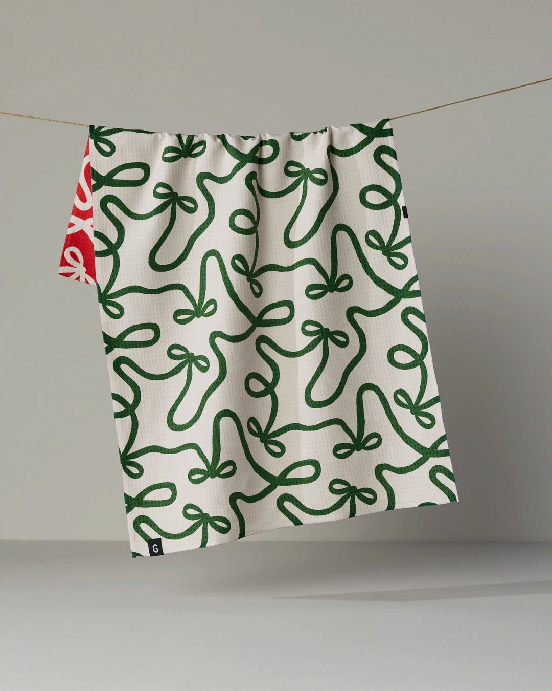 Holiday Bows Luxe Kitchen Towel - Traditional by Geometry