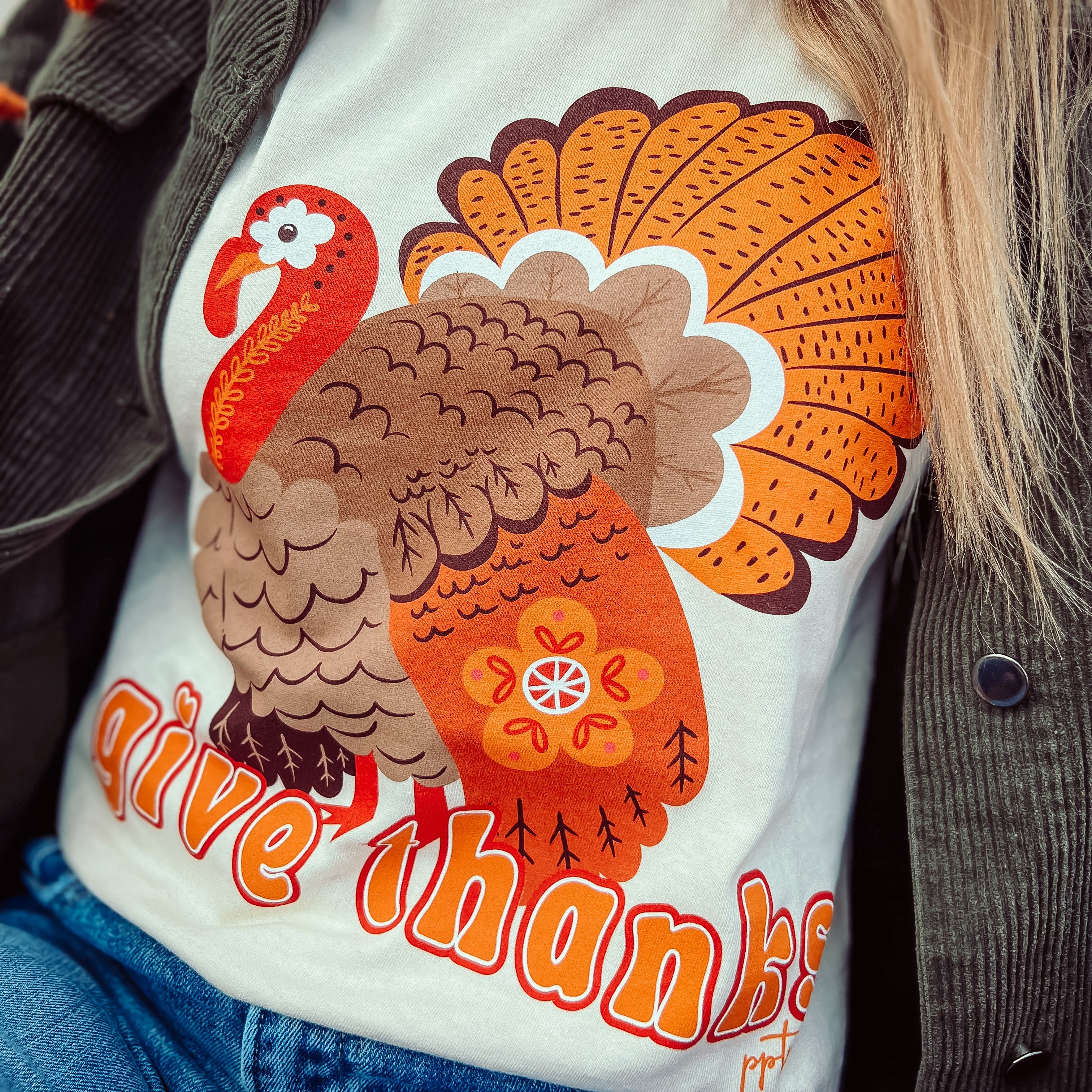 'Give Thanks' Short Sleeve Graphic Tee
