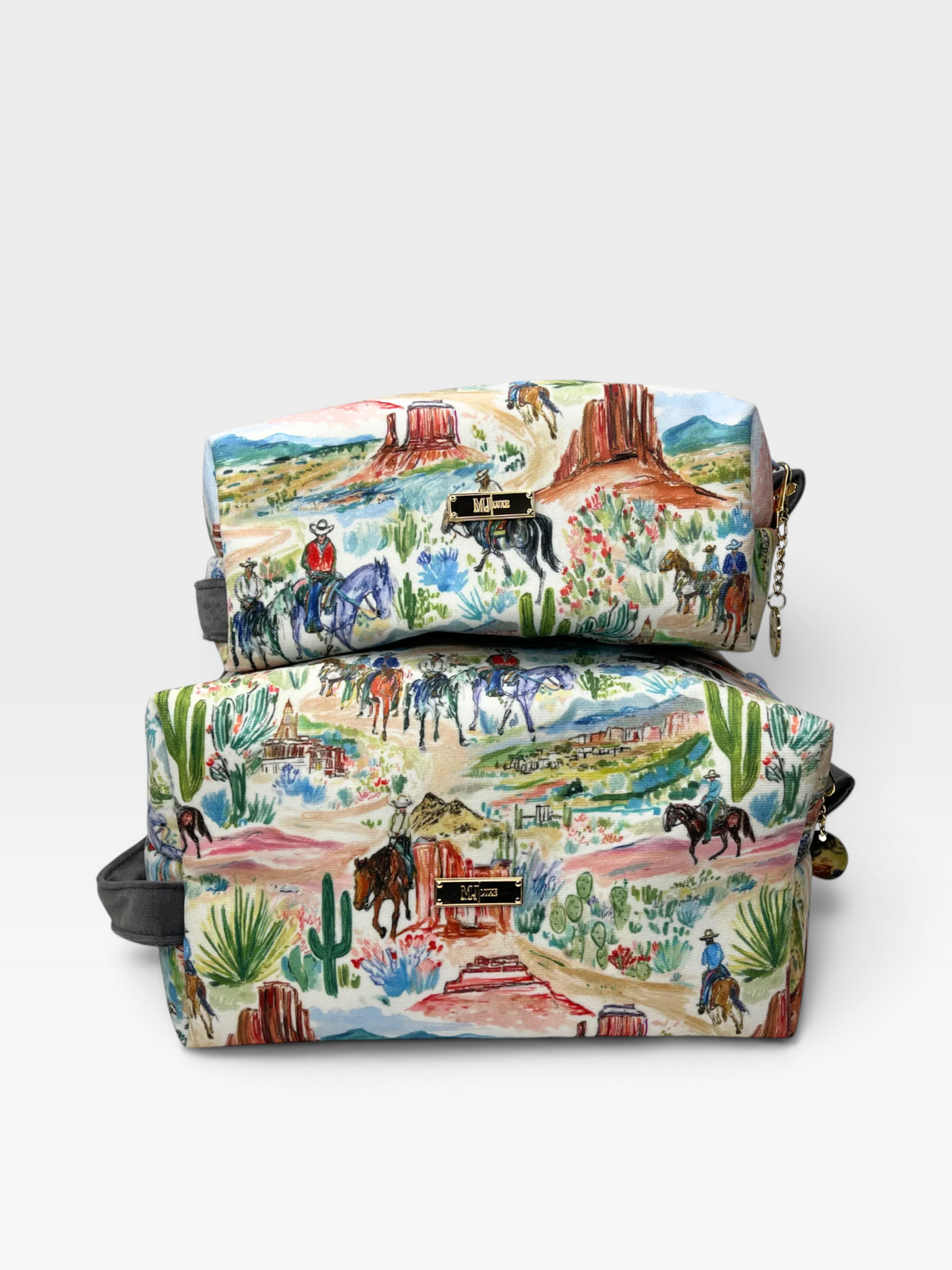 Laredo Bobbie Bags by Makeup Junkie (Ships in 3-4 Weeks)