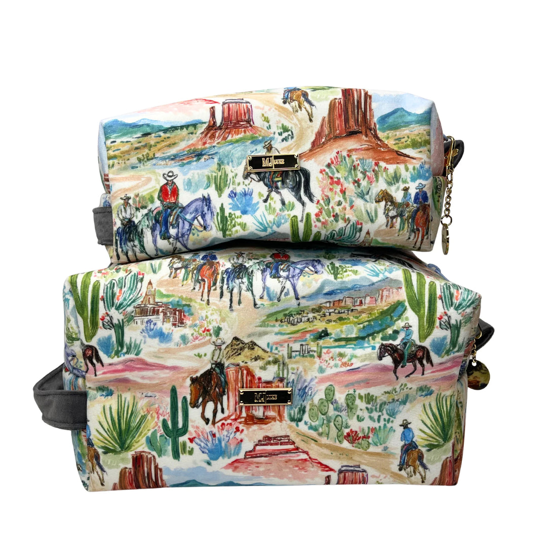 Laredo Bobbie Bags by Makeup Junkie (Ships in 3-4 Weeks)