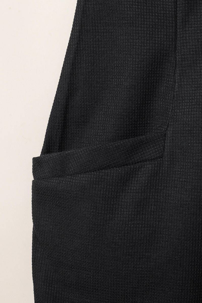 Final Sale: Textured Sleeveless V-Neck Pocketed Jumpsuit