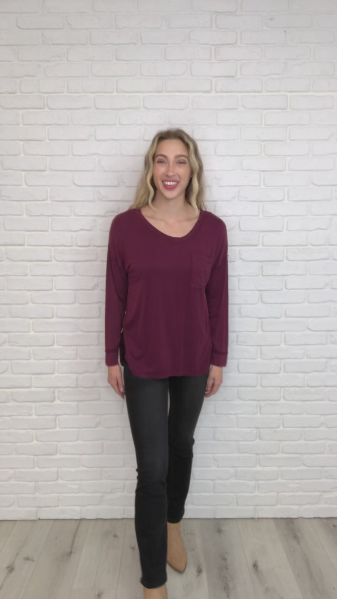 Long Sleeve Knit Top With Pocket In Burgundy