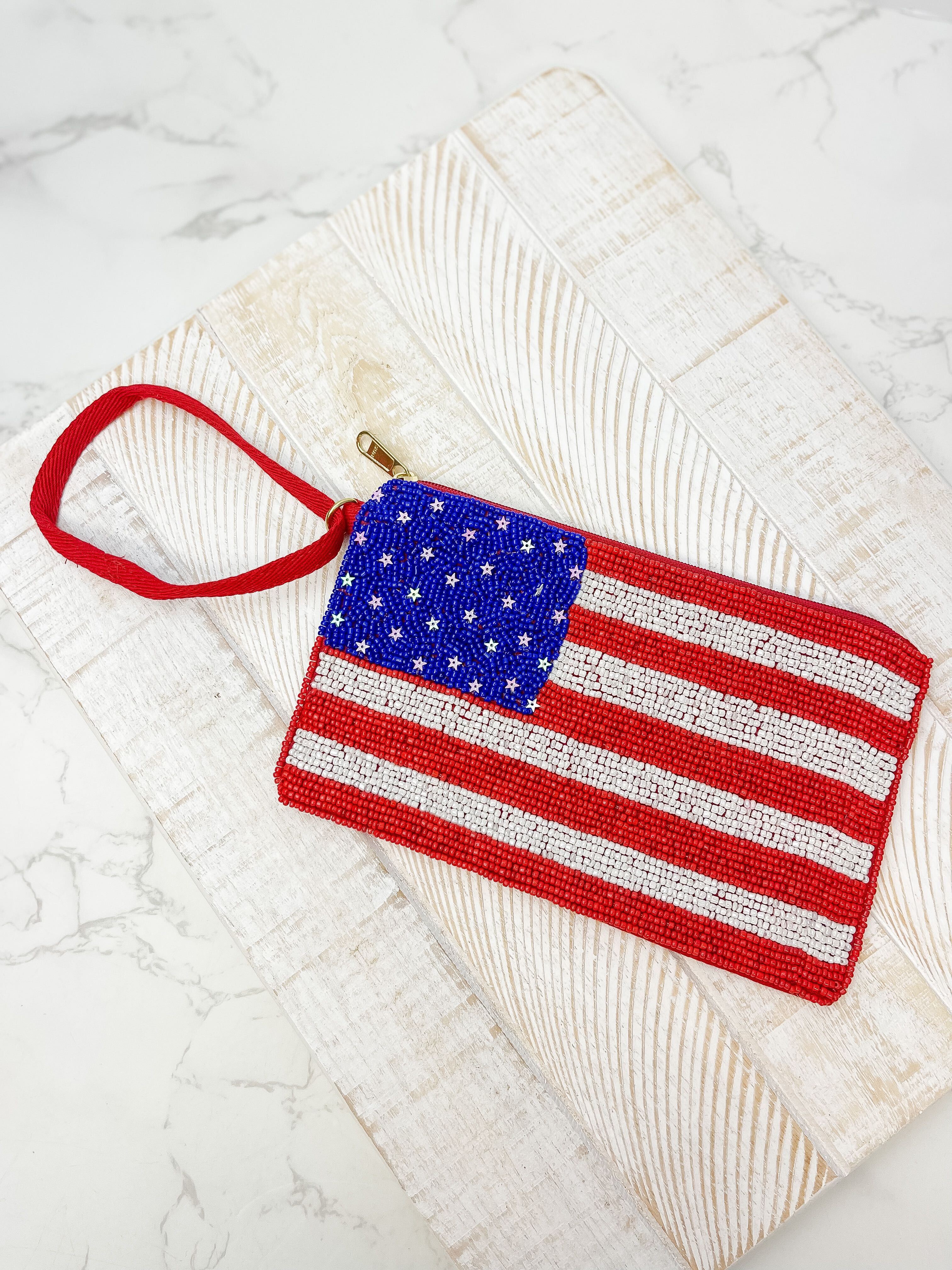 'American Flag' Beaded Zip Wristlet