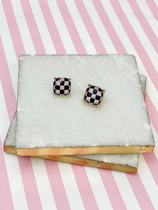 Checkered Pink Heart Printed Glass Stud Earrings