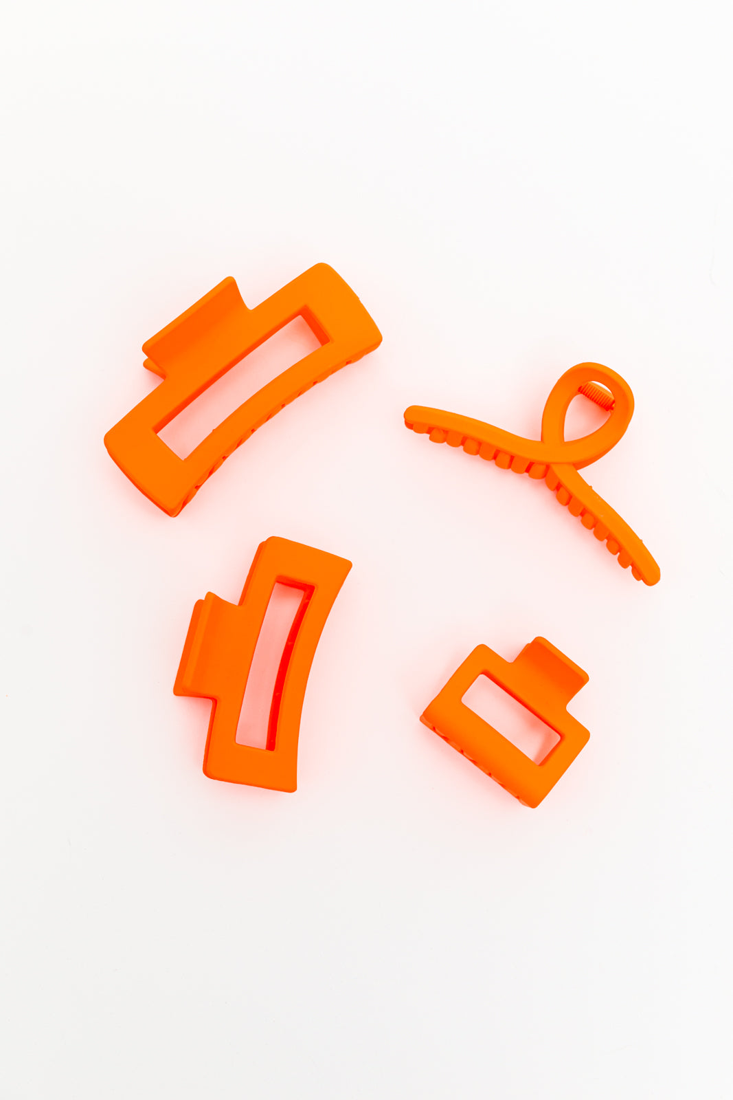 Claw Clip Set of 4 in Orange (Ships in 1-2 Weeks)