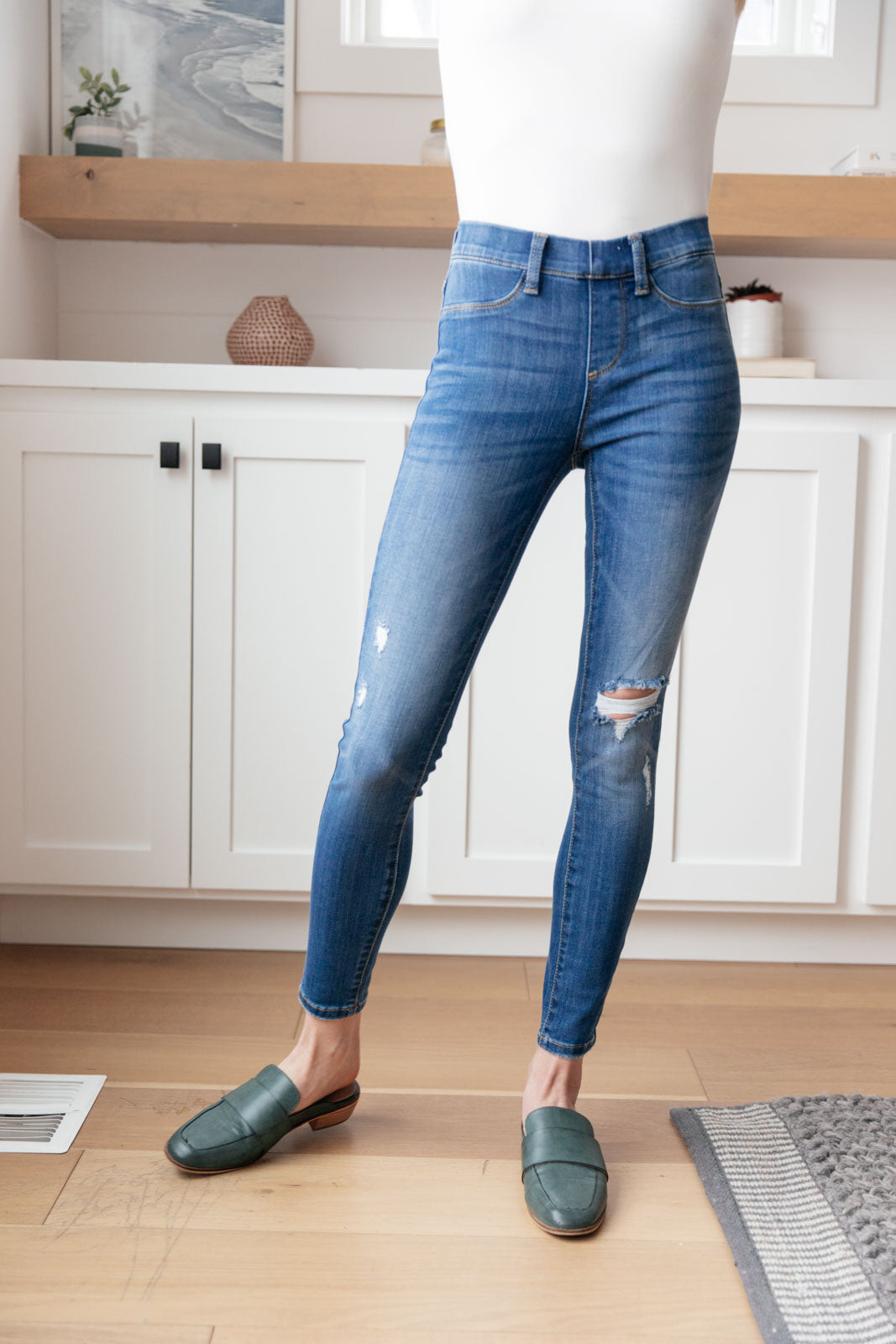 Get Together Mid-Rise Skinny Jegging by Judy Blue