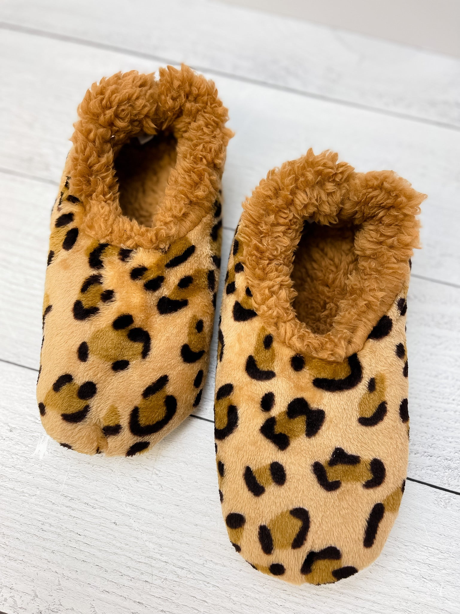 Snoozies! Slippers - Leopard