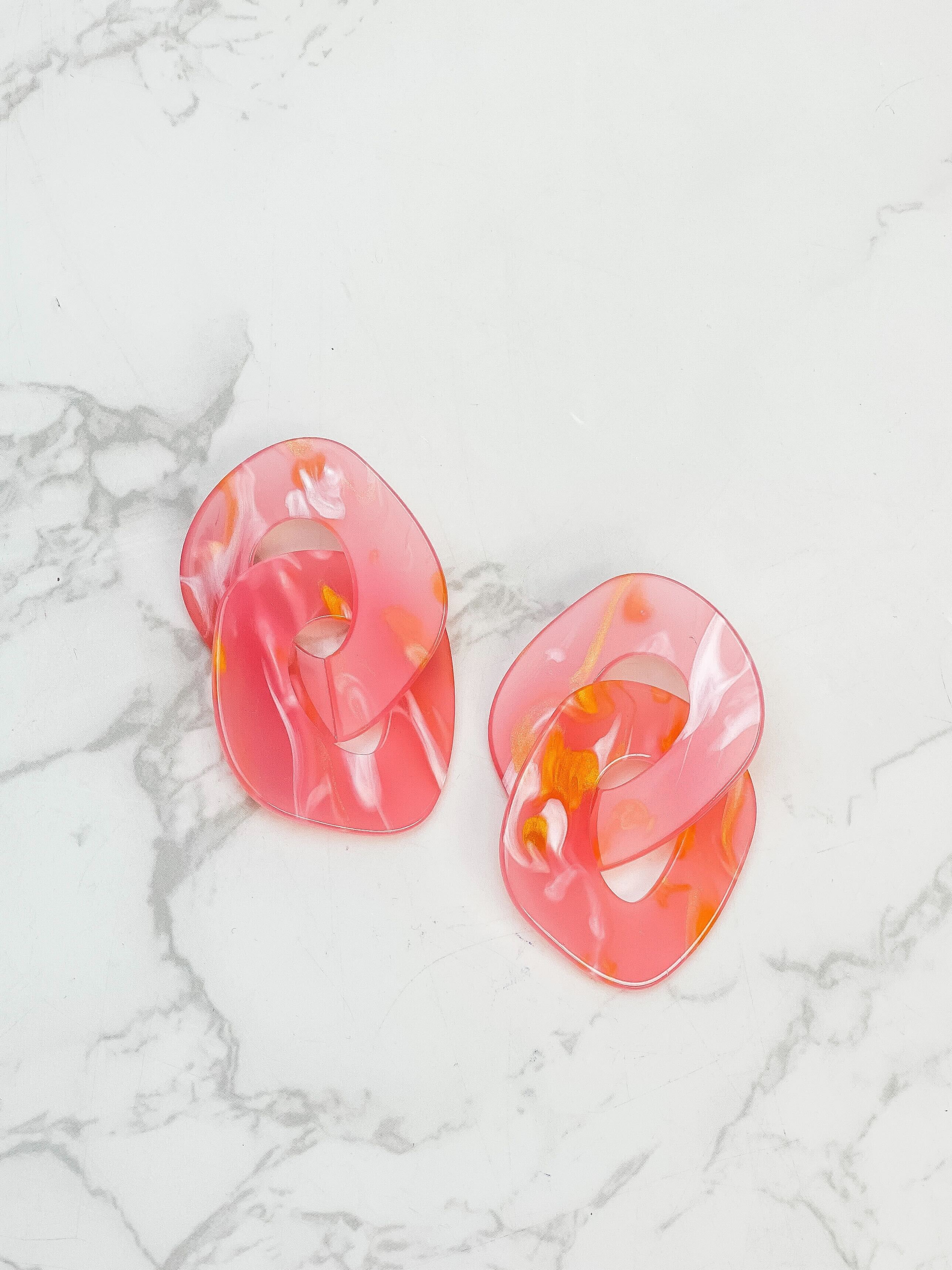 Marbled Linked Statement Dangle Earrings - Pink