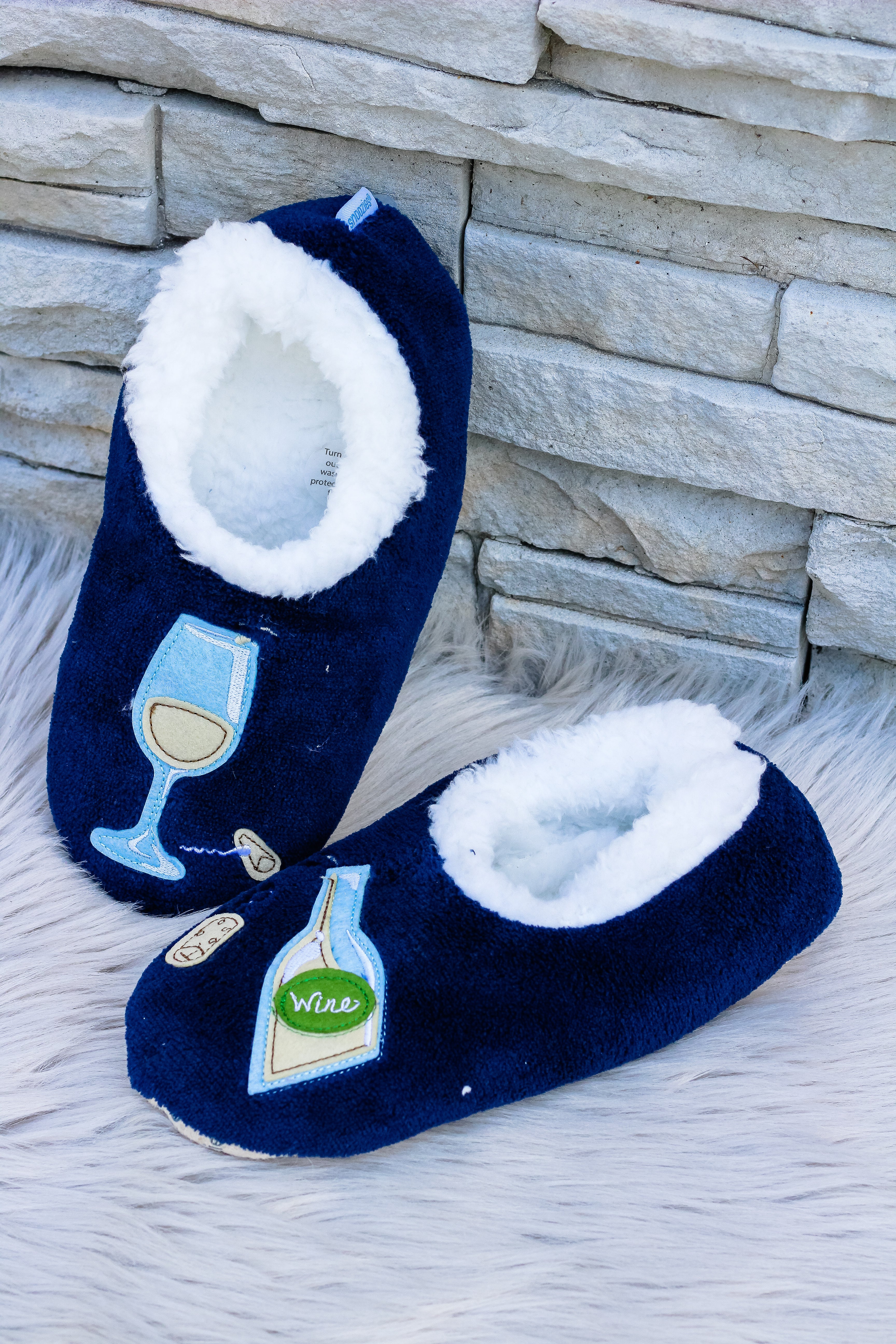 Snoozies! Slippers - Bottle of White (Navy)
