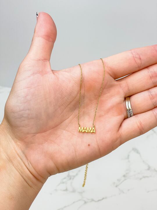 'MAMA' Gold Pendant Necklace