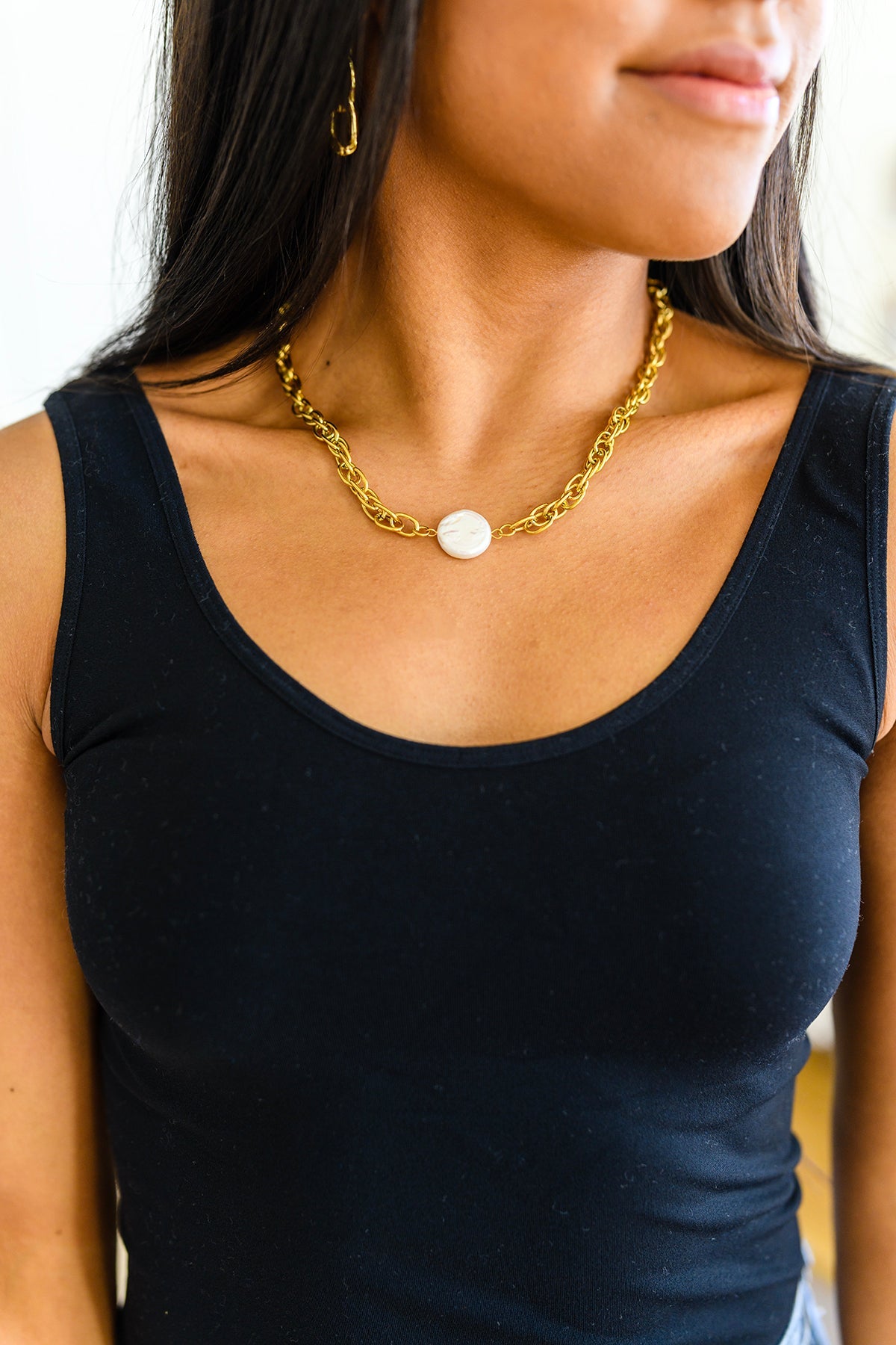 Ocean's Gold Shell Pendant Necklace - 4/18