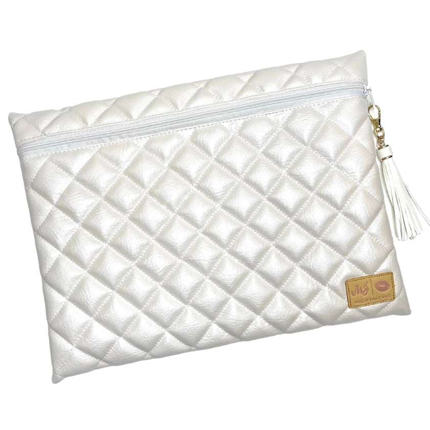 Live Takeover: Jumbo Top Zipper- Quilted Pearl by Makeup Junkie (Ships in 4-5 weeks)